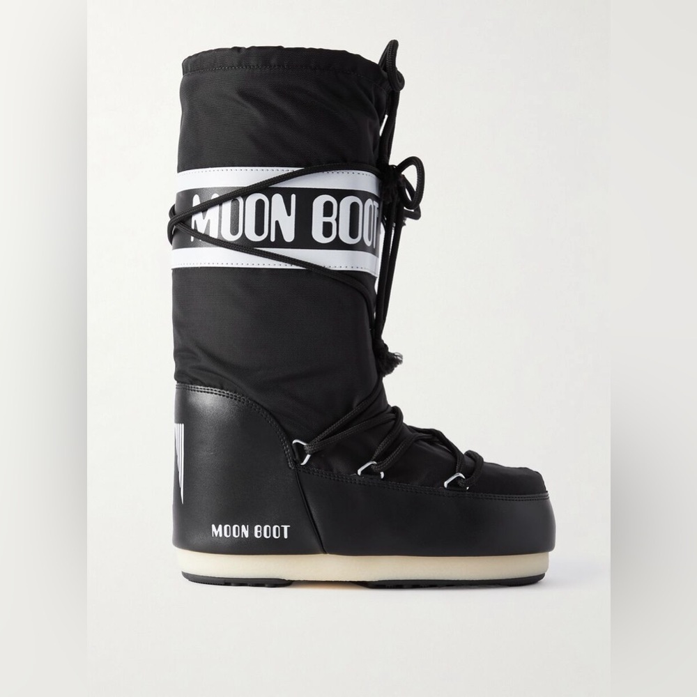 Moon Boot Black Snow Boots - Picture 5 of 13